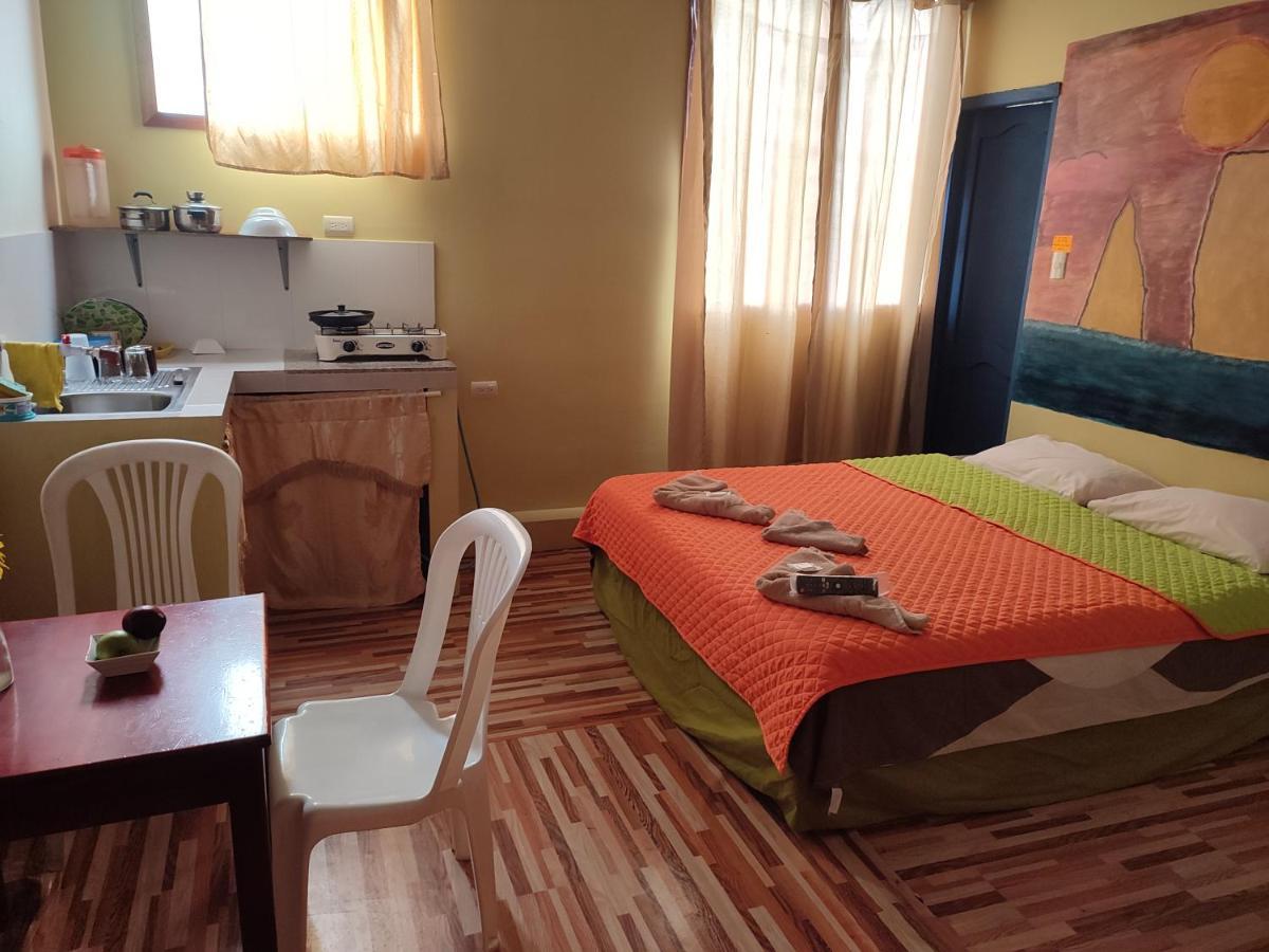 Mi Oficina * Puerto Ayora (Galapagos Islands)